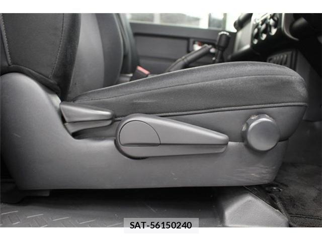 Toyota FJ CRUISER 2014-04 6993618-23