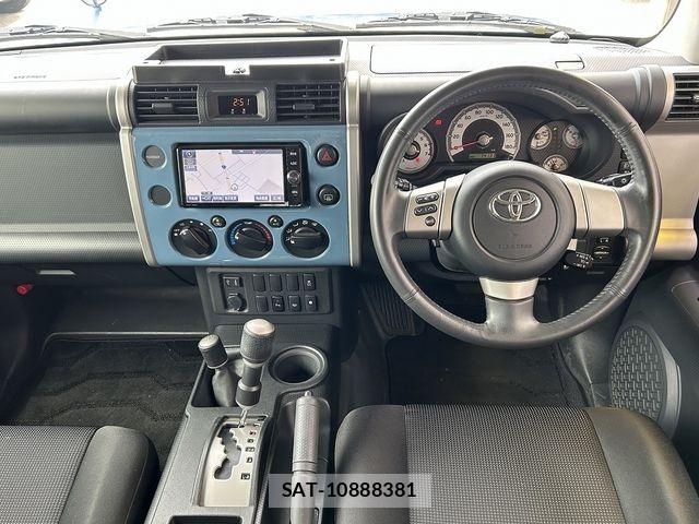 Toyota FJ CRUISER 2017-12 7058561-1