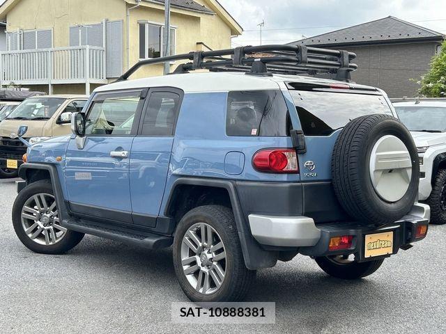 Toyota FJ CRUISER 2017-12 7058561-2