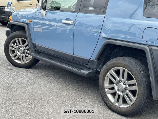 Toyota FJ CRUISER 2017-12 7058561-5