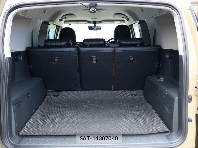 Toyota FJ CRUISER 2011-01 7058565-9