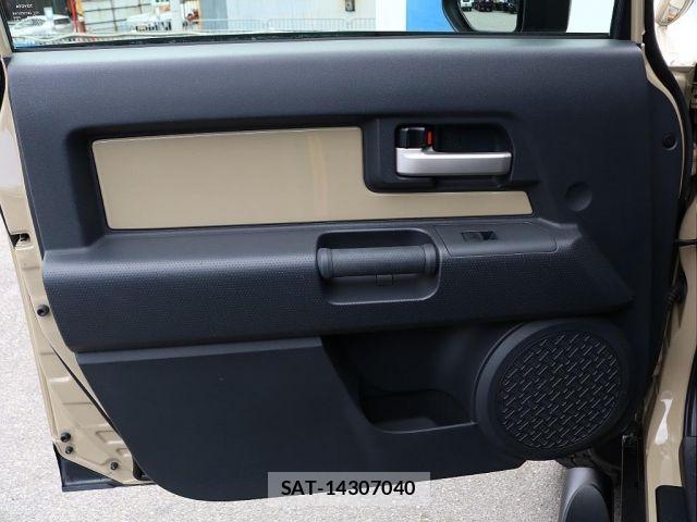 Toyota FJ CRUISER 2011-01 7058565-13