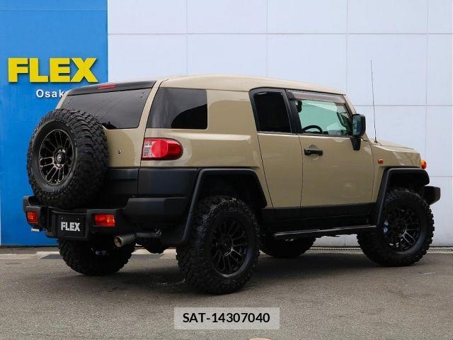 Toyota FJ CRUISER 2011-01 7058565-1