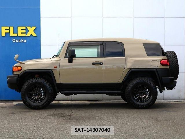 Toyota FJ CRUISER 2011-01 7058565-6