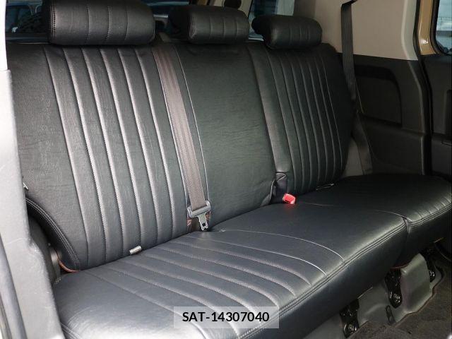 Toyota FJ CRUISER 2011-01 7058565-7