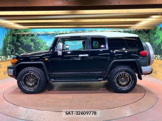 Toyota FJ CRUISER 2013-11 7058566-16