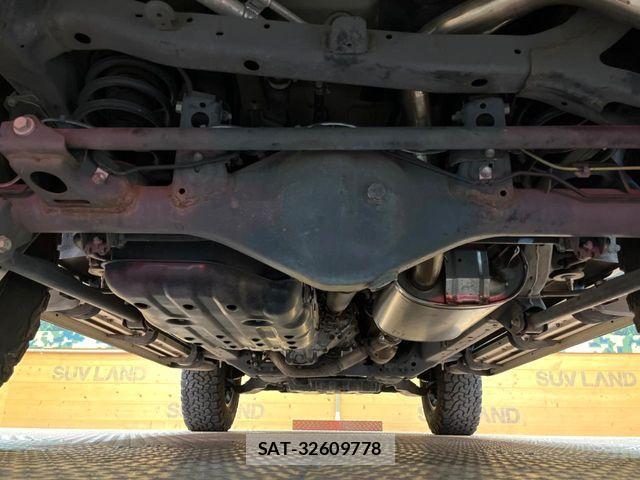 Toyota FJ CRUISER 2013-11 7058566-18