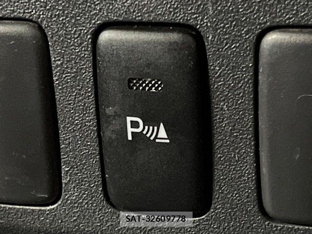 Toyota FJ CRUISER 2013-11 7058566-4