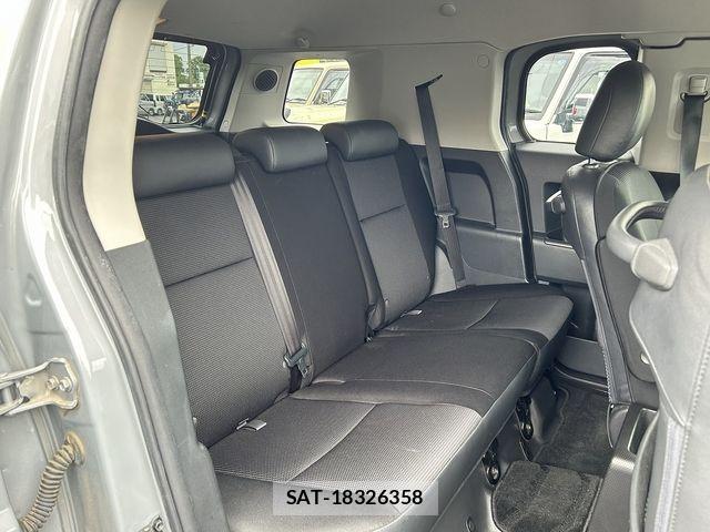 Toyota FJ CRUISER 2015-01 7058564-7
