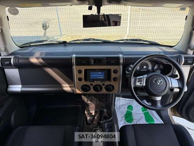 Toyota FJ CRUISER 2011-06 7218647-1