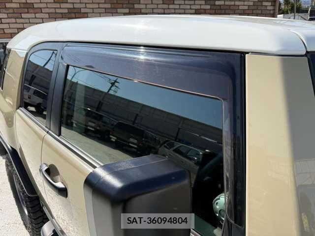 Toyota FJ CRUISER 2011-06 7218647-6