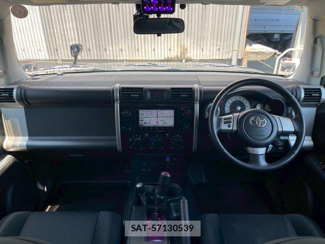 Toyota FJ CRUISER 2012-04 7218646-15