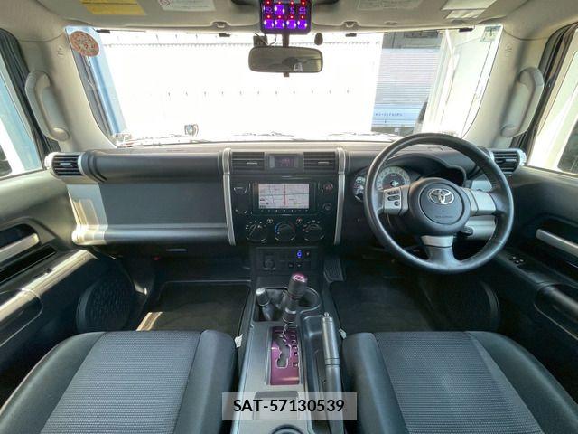 Toyota FJ CRUISER 2012-04 7218646-2