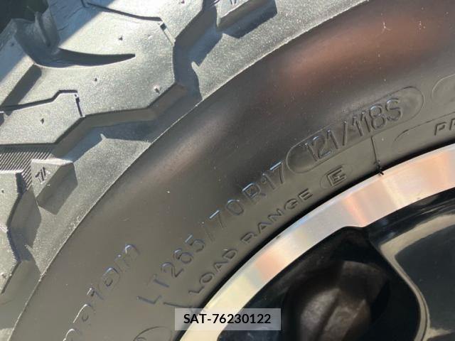 Toyota FJ CRUISER 2012-04 7218648-10