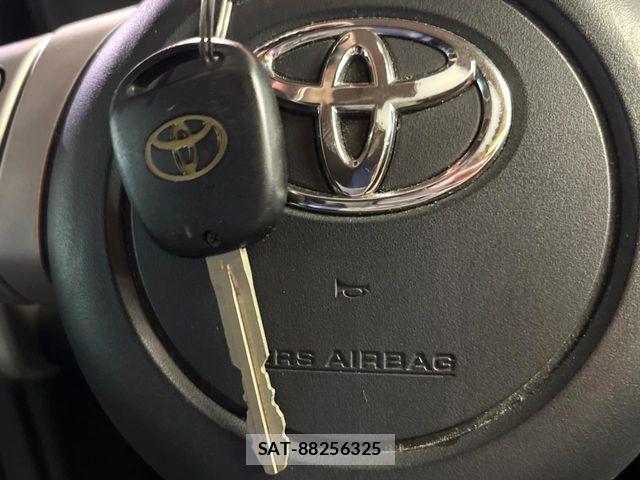 Toyota FJ CRUISER 2017-01 7218654-9