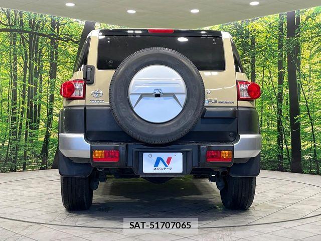 Toyota FJ CRUISER 2012-06 7218652-14