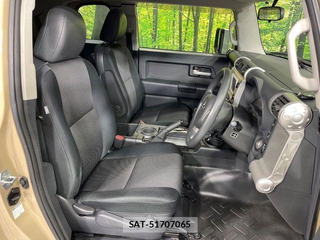 Toyota FJ CRUISER 2012-06 7218652-7