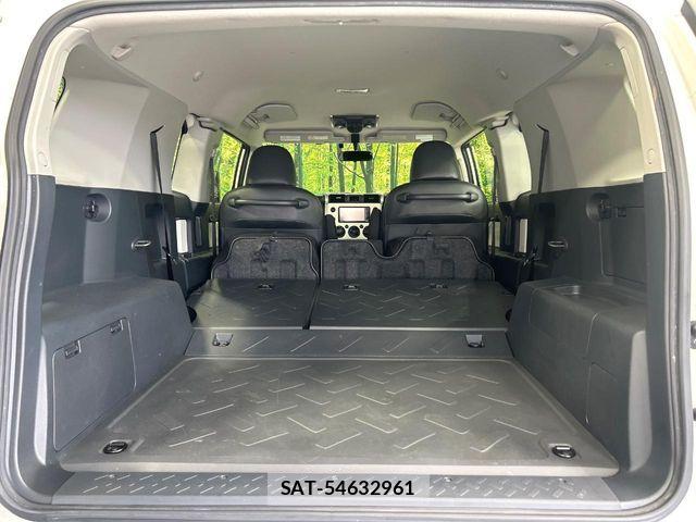 Toyota FJ CRUISER 2017-10 7218657-9