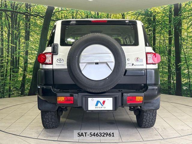Toyota FJ CRUISER 2017-10 7218657-13