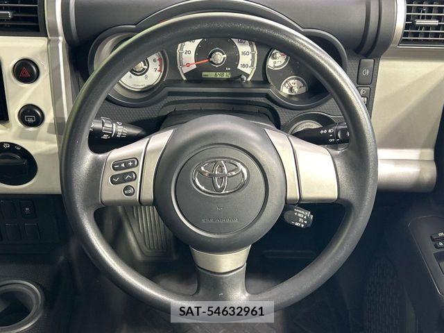 Toyota FJ CRUISER 2017-10 7218657-6