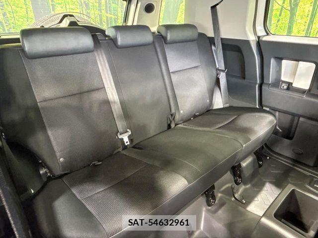 Toyota FJ CRUISER 2017-10 7218657-8