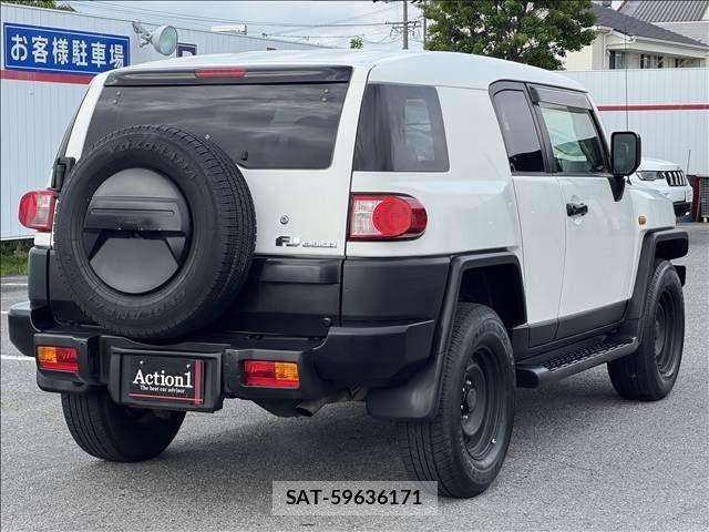 Toyota FJ CRUISER 2012-07 7218649-5
