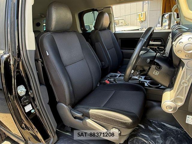 Toyota FJ CRUISER 2011-10 7218641-12