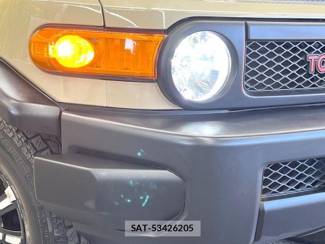 Toyota FJ CRUISER 2014-04 7218651-11