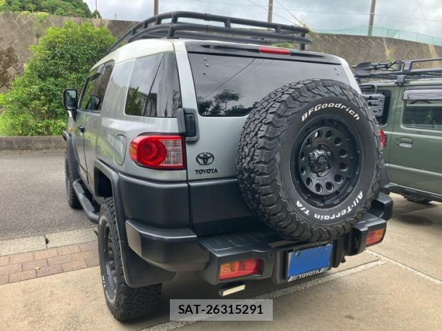 Toyota FJ CRUISER 2011-11 7250815-1