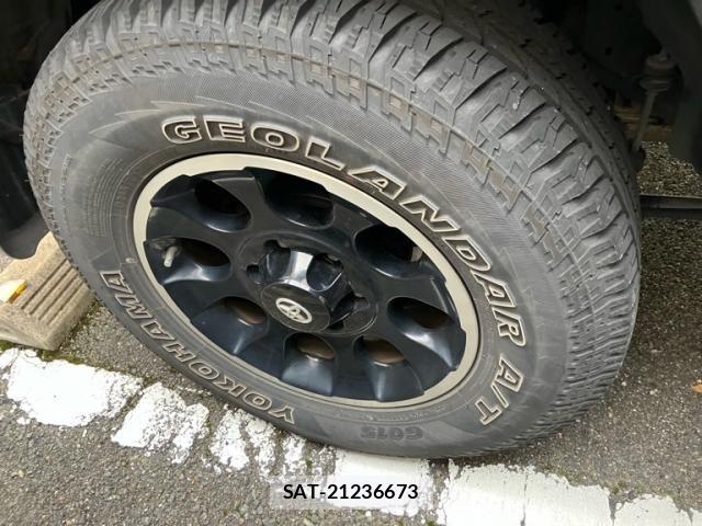 Toyota FJ CRUISER 2012-02 7250816-3