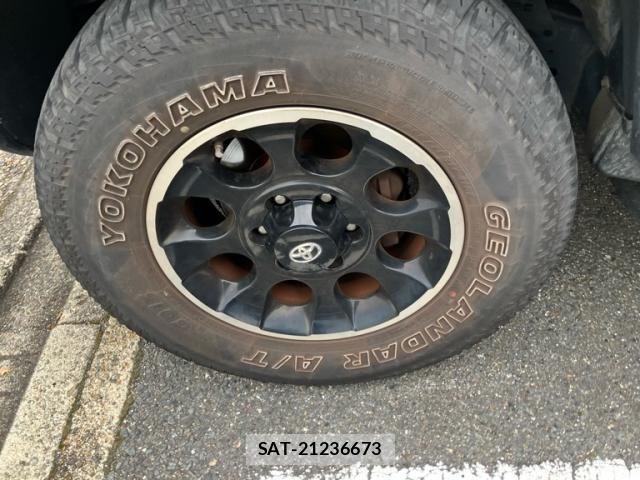 Toyota FJ CRUISER 2012-02 7250816-5