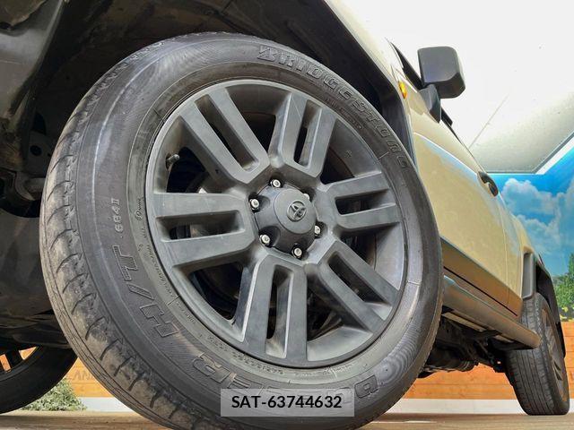 Toyota FJ CRUISER 2018-03 7250810-14