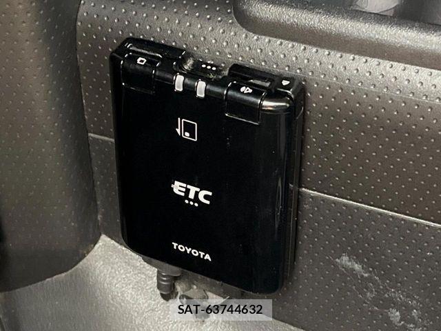 Toyota FJ CRUISER 2018-03 7250810-6