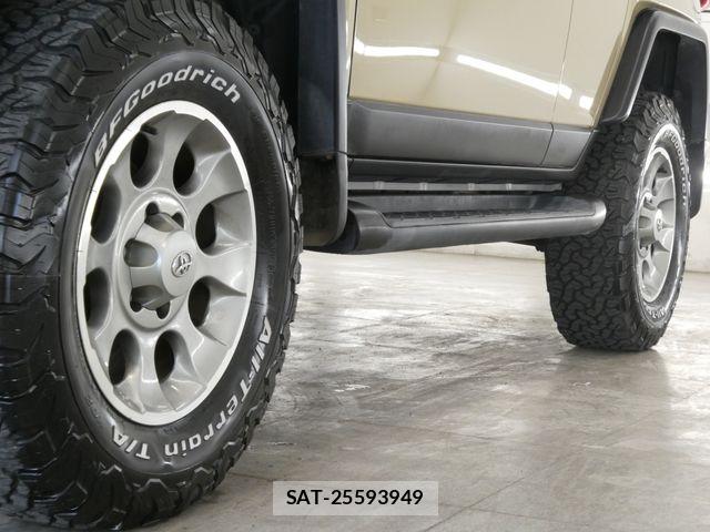 Toyota FJ CRUISER 2010-11 7250814-10