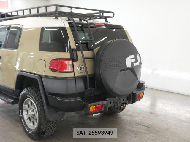 Toyota FJ CRUISER 2010-11 7250814-13