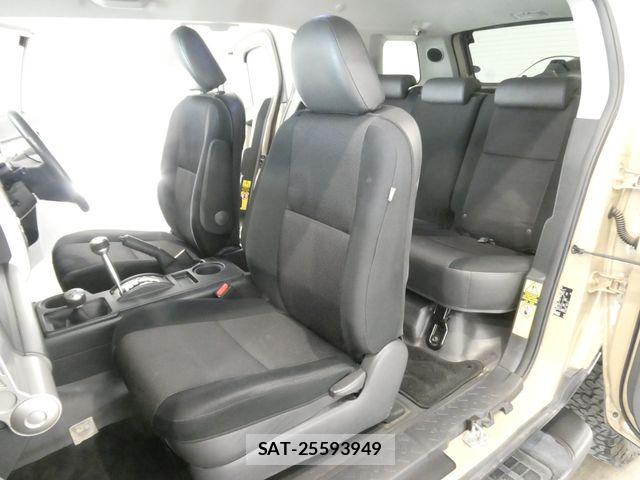 Toyota FJ CRUISER 2010-11 7250814-20