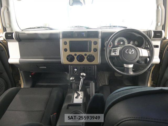 Toyota FJ CRUISER 2010-11 7250814-2