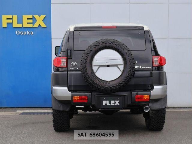Toyota FJ CRUISER 2011-01 7271896-10