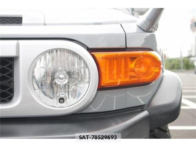 Toyota FJ CRUISER 2012-11 7271898-14