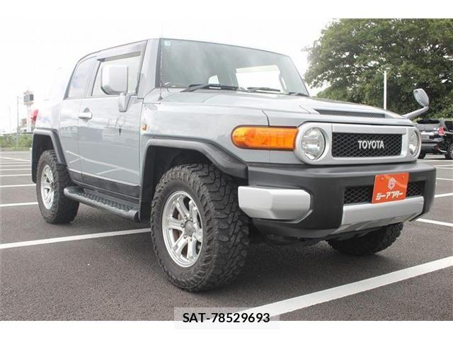 Toyota FJ CRUISER 2012-11 7271898-6