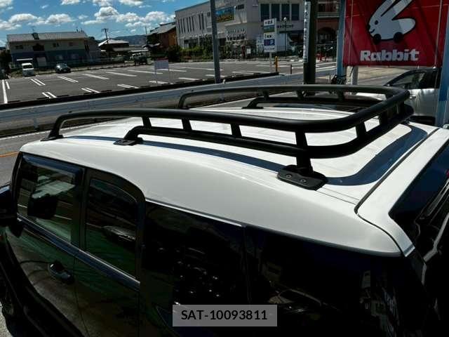 Toyota FJ CRUISER 2013-02 7327083-13