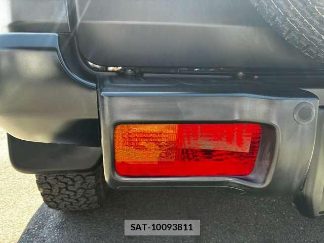 Toyota FJ CRUISER 2013-02 7327083-17