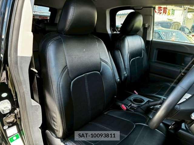 Toyota FJ CRUISER 2013-02 7327083-25