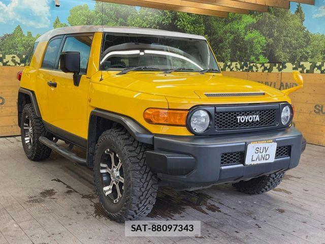 Toyota FJ CRUISER 2012-01 7357772-15