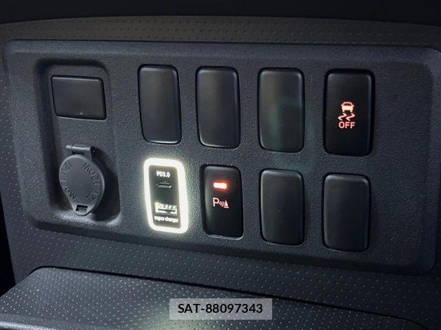 Toyota FJ CRUISER 2012-01 7357772-4