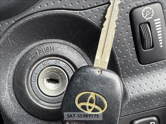 Toyota FJ CRUISER 2011-06 7357781-17