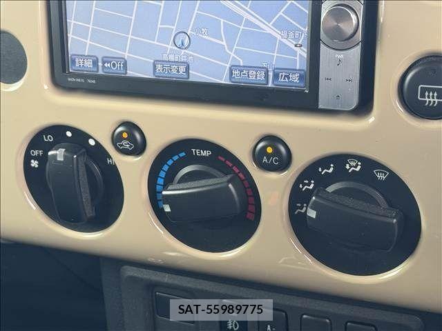 Toyota FJ CRUISER 2011-06 7357781-18
