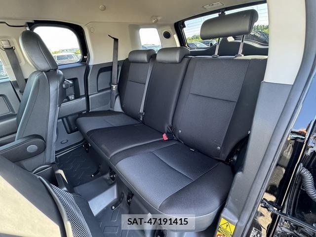 Toyota FJ CRUISER 2013-10 7357780-12