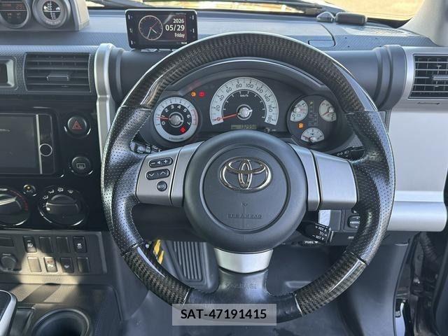 Toyota FJ CRUISER 2013-10 7357780-14