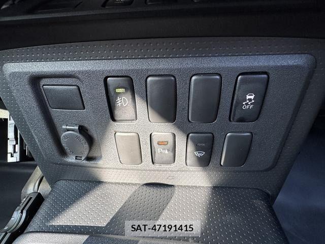 Toyota FJ CRUISER 2013-10 7357780-19